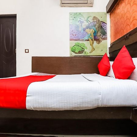 โอโย 6317 โฮเต็ล ศิวะพาเลซ Bed & Breakfast นิวเดลี ภายนอก รูปภาพ