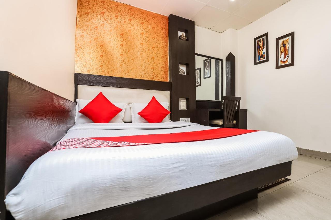 โอโย 6317 โฮเต็ล ศิวะพาเลซ Bed & Breakfast นิวเดลี ภายนอก รูปภาพ