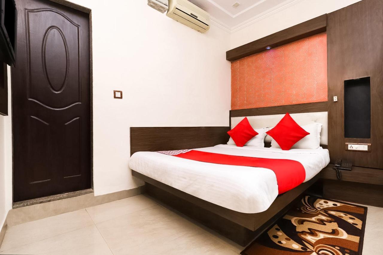 โอโย 6317 โฮเต็ล ศิวะพาเลซ Bed & Breakfast นิวเดลี ภายนอก รูปภาพ